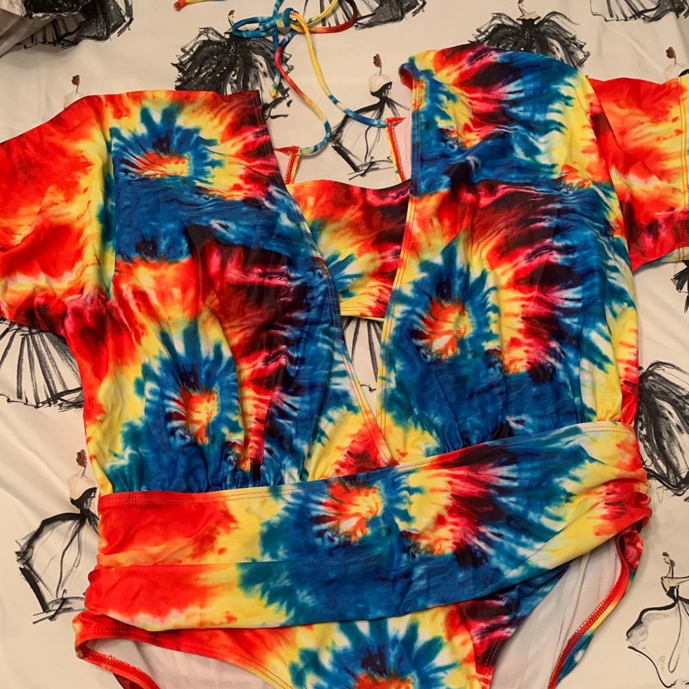 Tie Dye Plus Size swimsuit 3XL New W/O tags